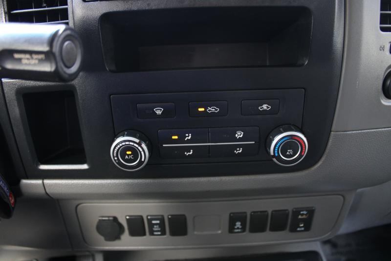 Nissan NV Cargo NV2500 HD High Roof V6 SV 2018