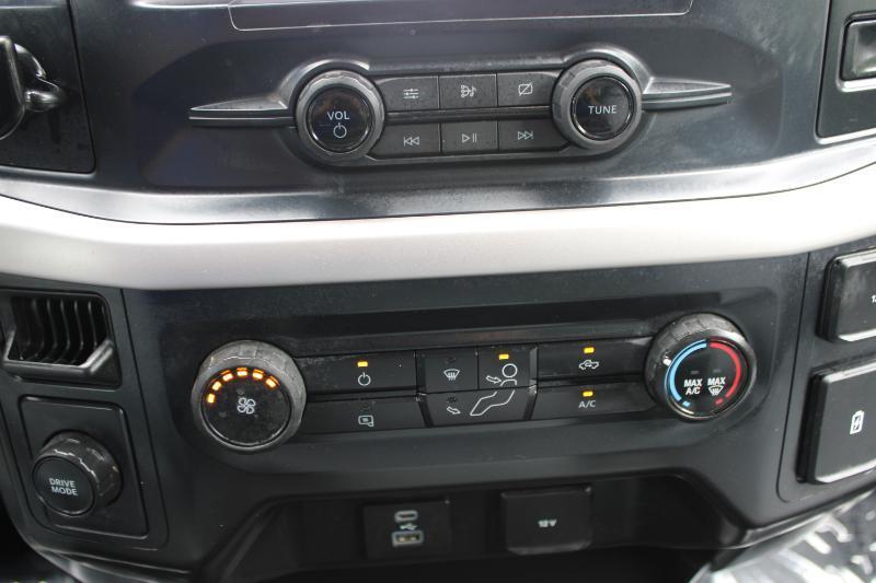 Ford F-150 XL 2WD Reg Cab 8' Box 2021