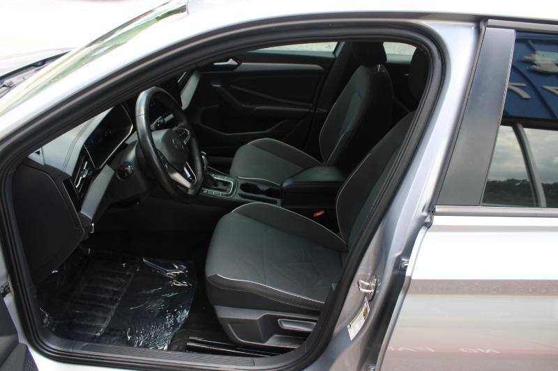 Volkswagen Jetta Sport Auto 2025