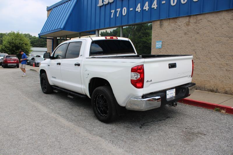 Toyota Tundra 4WD SR5 CrewMax 5.5' Bed 5.7L FFV (Natl) 2018