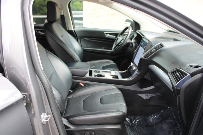 Ford Edge Titanium FWD 2021