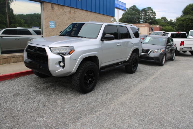 Toyota 4Runner SR5 Premium 2WD (Natl) 2018