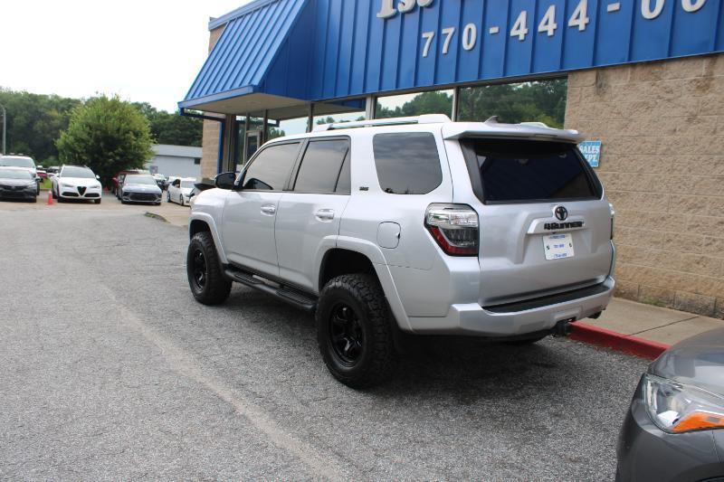 Toyota 4Runner SR5 Premium 2WD (Natl) 2018