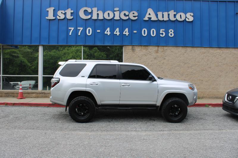Toyota 4Runner SR5 Premium 2WD (Natl) 2018