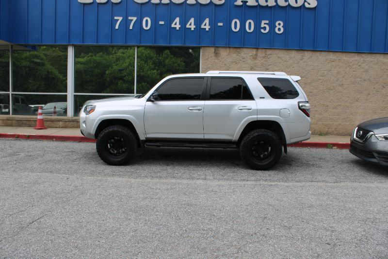 Toyota 4Runner SR5 Premium 2WD (Natl) 2018