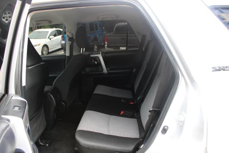 Toyota 4Runner SR5 Premium 2WD (Natl) 2018