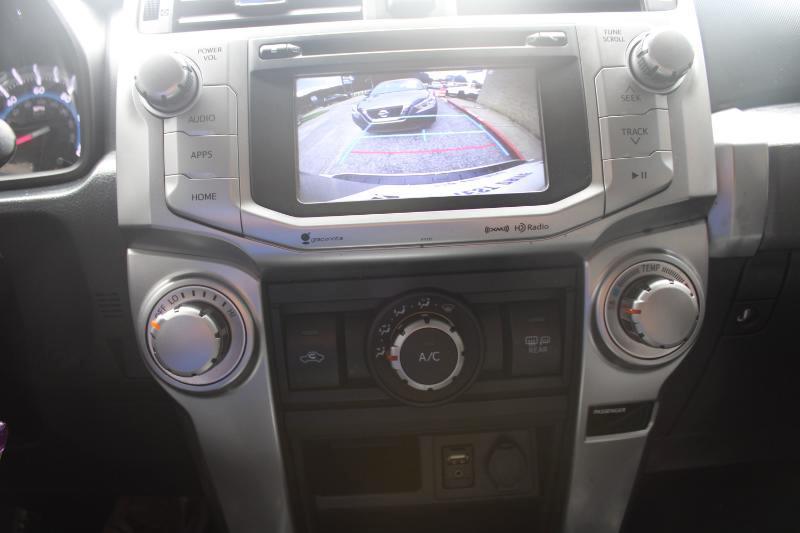 Toyota 4Runner SR5 Premium 2WD (Natl) 2018
