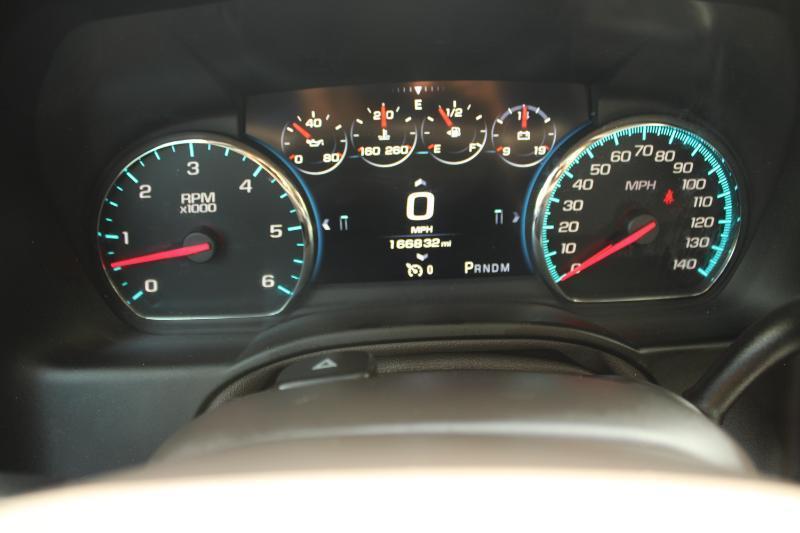 Chevrolet Suburban 2WD 4dr 1500 LTZ 2016