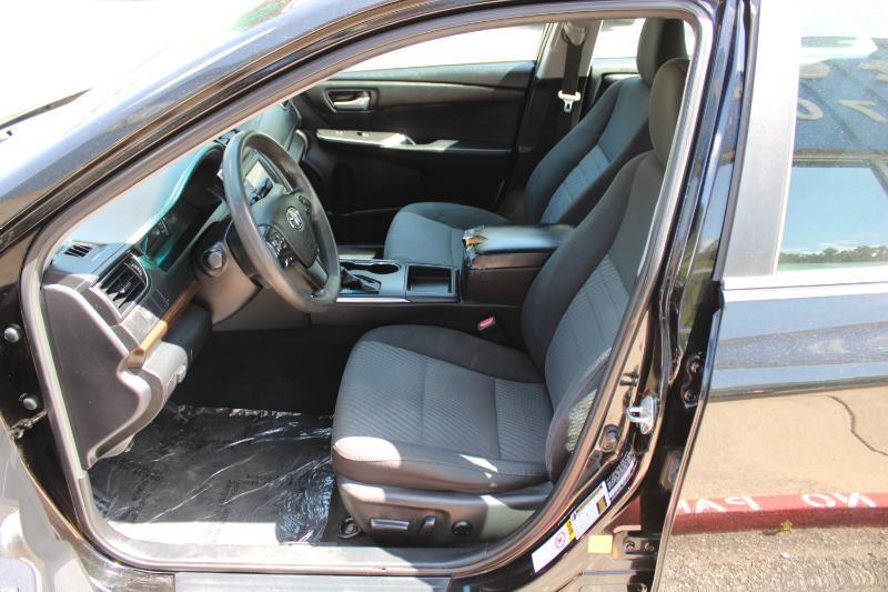 Toyota Camry 4dr Sdn I4 Auto XLE (Natl) 2015