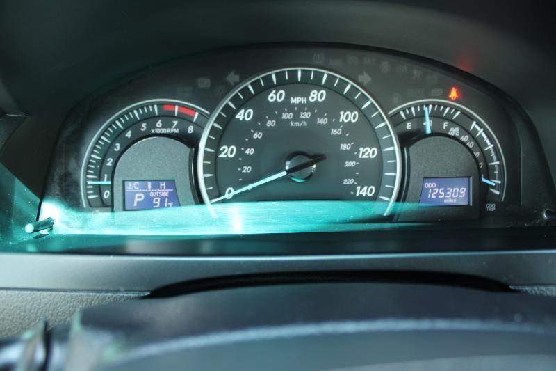 Toyota Camry 4dr Sdn I4 Auto XLE (Natl) 2015