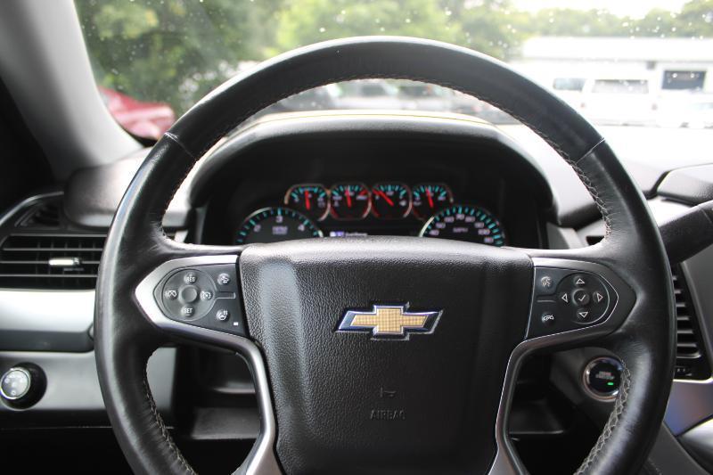 Chevrolet Suburban 2WD 4dr 1500 LT 2017
