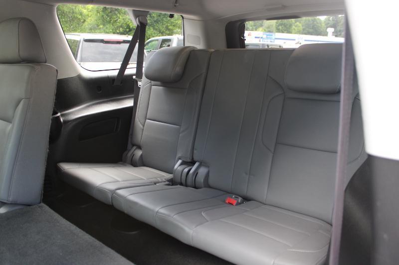 Chevrolet Suburban 2WD 4dr 1500 LT 2017