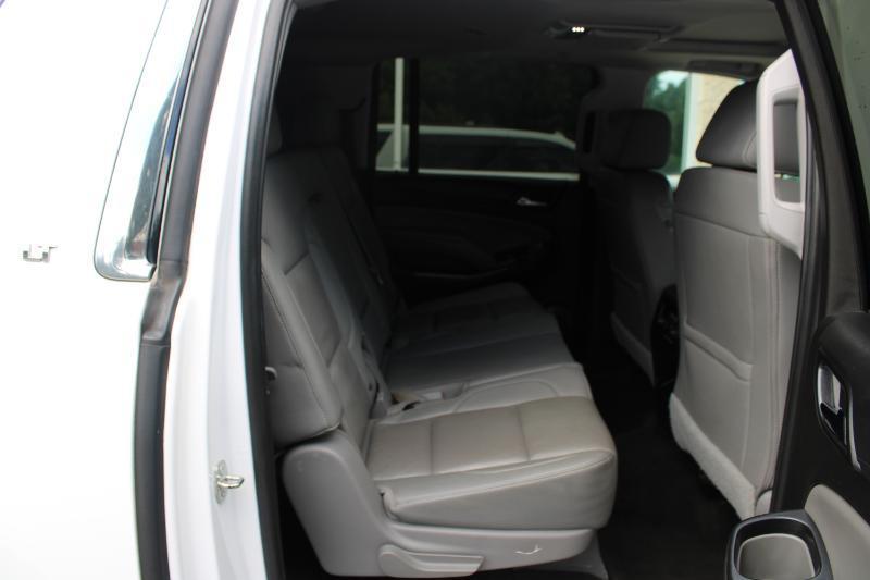 Chevrolet Suburban 2WD 4dr 1500 LT 2017
