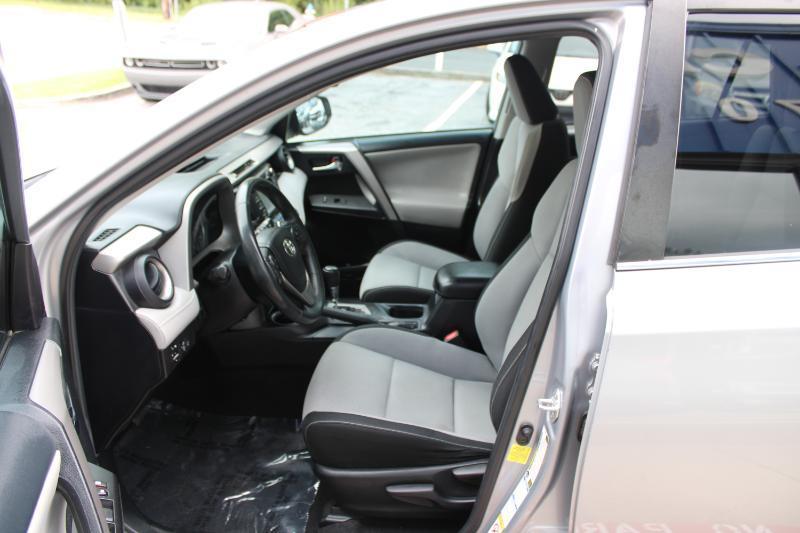 Toyota RAV4 Adventure AWD (Natl) 2018