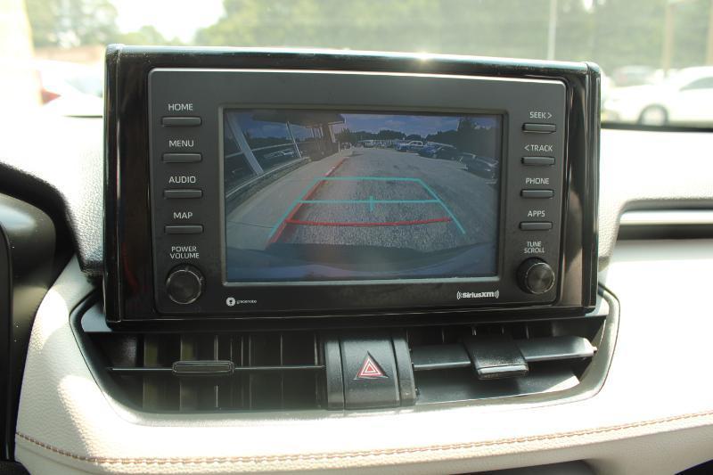 Toyota RAV4 Hybrid XLE AWD (Natl) 2021