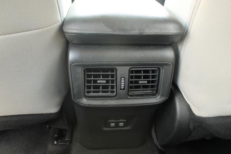 Toyota RAV4 Hybrid XLE AWD (Natl) 2021