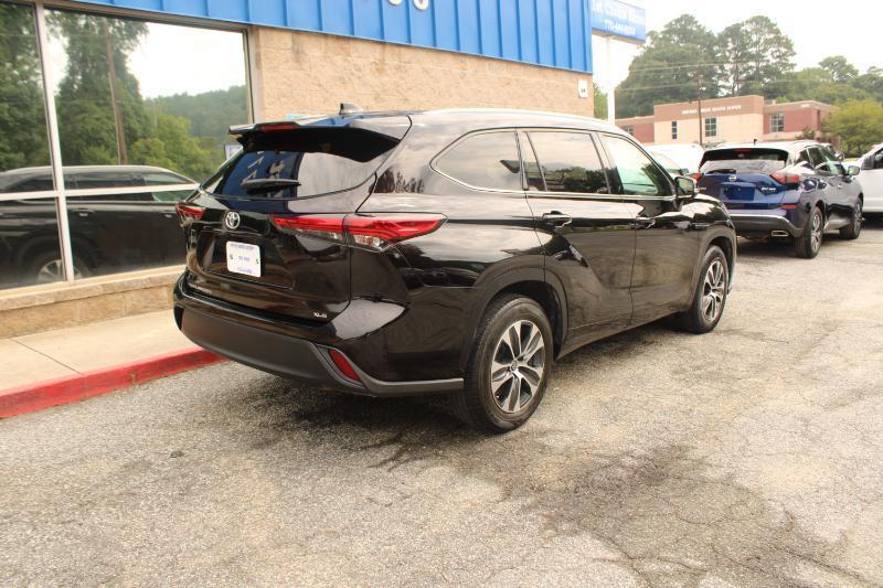 Toyota Highlander XLE FWD (Natl) 2022