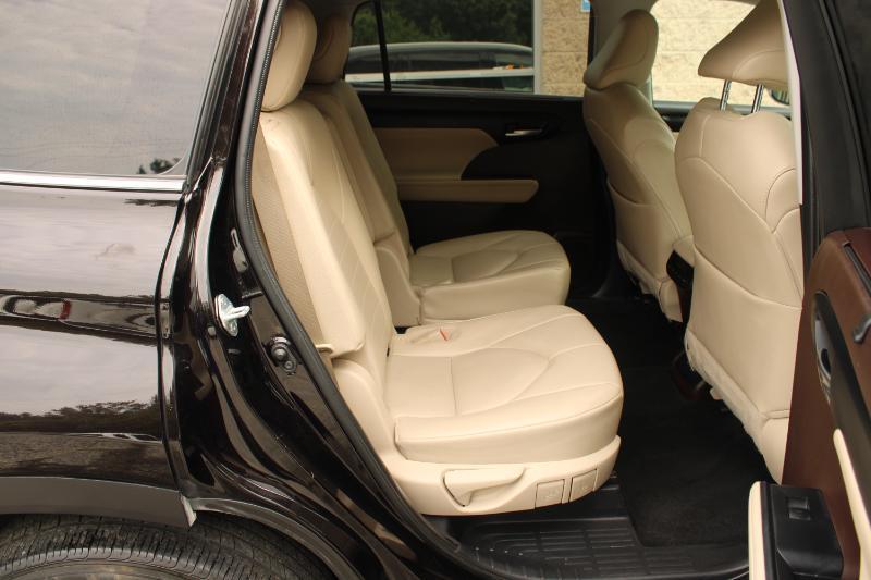 Toyota Highlander XLE FWD (Natl) 2022