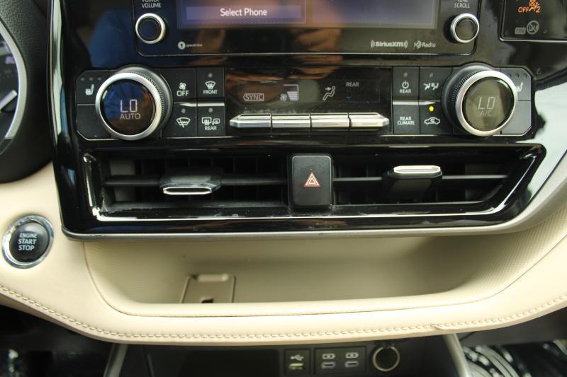 Toyota Highlander XLE FWD (Natl) 2022