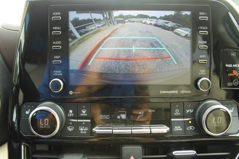Toyota Highlander XLE FWD (Natl) 2022