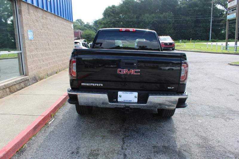 GMC Sierra 1500 4WD Crew Cab 143.5" SLT 2017