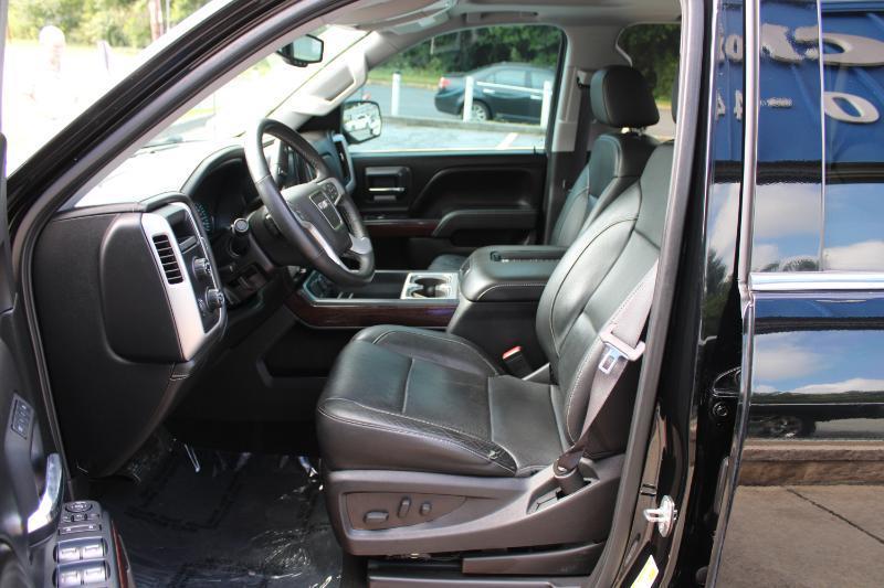 GMC Sierra 1500 4WD Crew Cab 143.5" SLT 2017