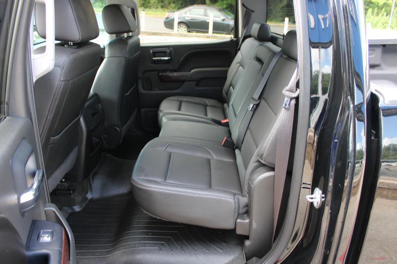 GMC Sierra 1500 4WD Crew Cab 143.5" SLT 2017