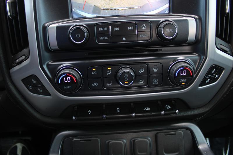 GMC Sierra 1500 4WD Crew Cab 143.5" SLT 2017