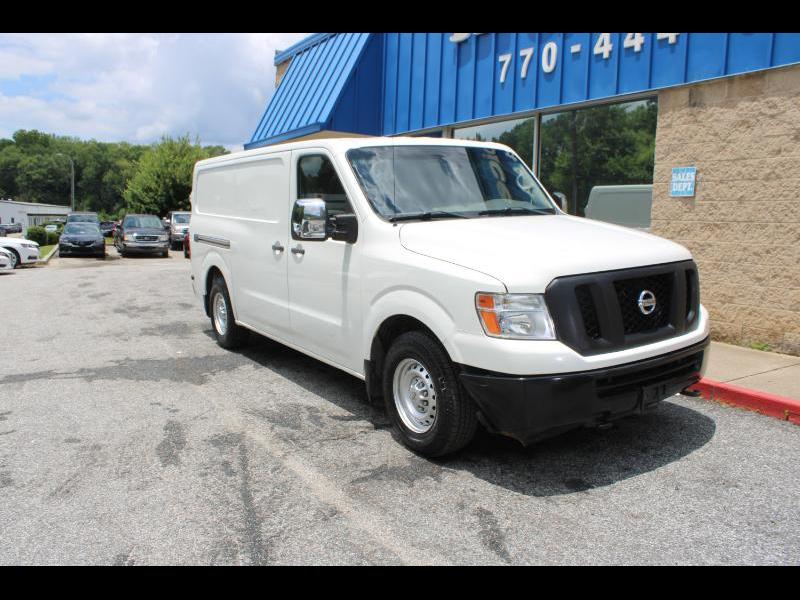 Nissan NV Standard Roof 2500 V8 S 2016