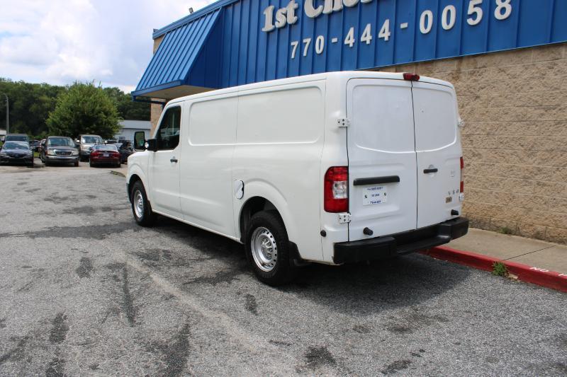 Nissan NV Standard Roof 2500 V8 S 2016
