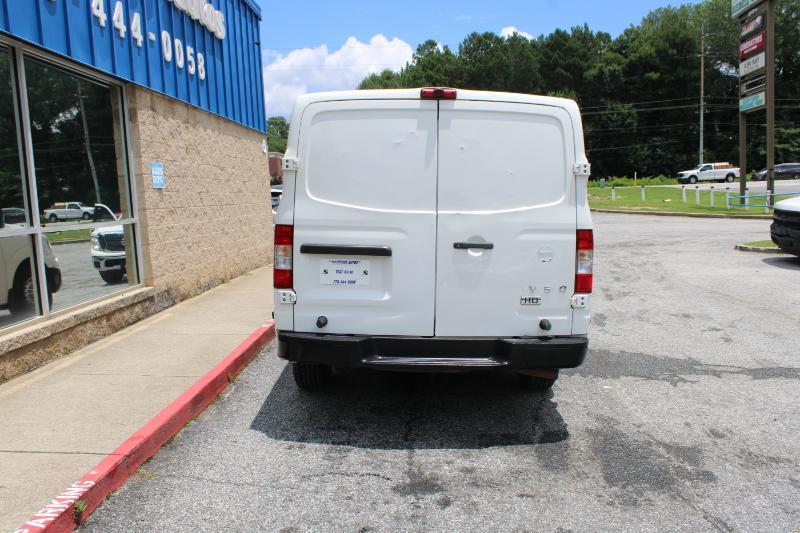 Nissan NV Standard Roof 2500 V8 S 2016