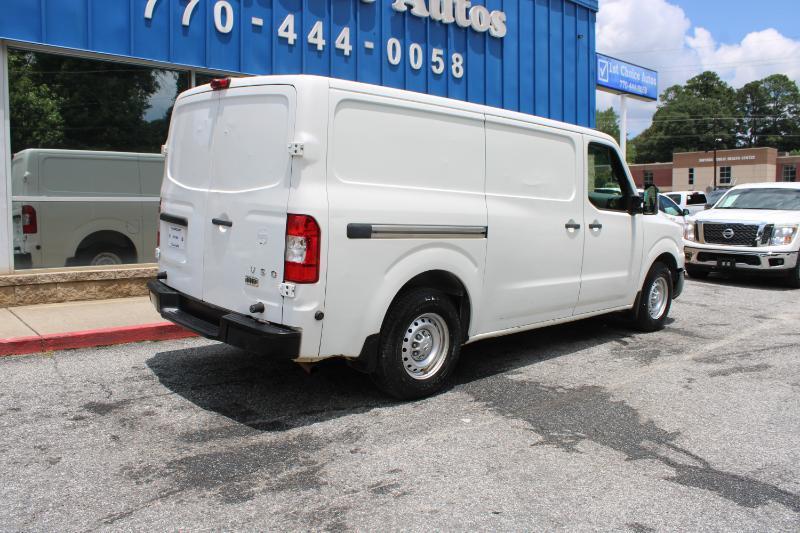 Nissan NV Standard Roof 2500 V8 S 2016