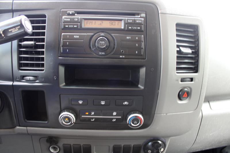 Nissan NV Standard Roof 2500 V8 S 2016
