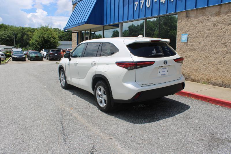 Toyota Highlander Hybrid LE AWD (Natl) 2021