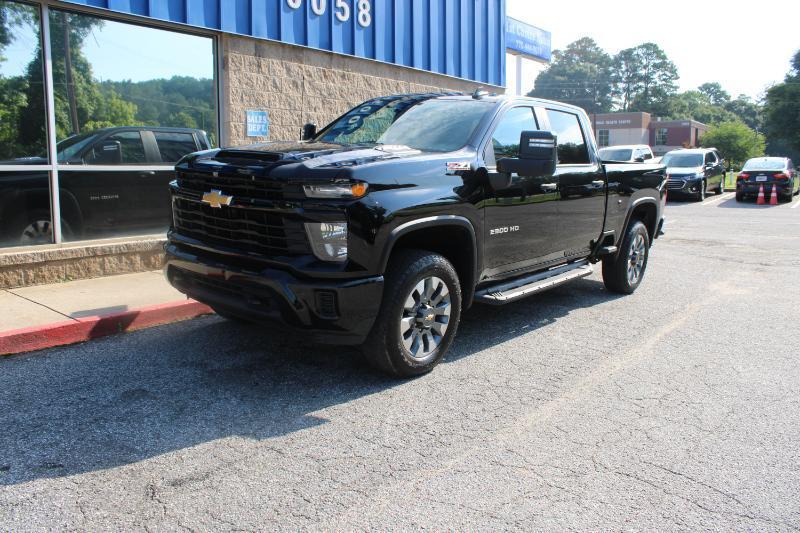 Chevrolet Silverado 2500HD 4WD Crew Cab 159" Custom 2024