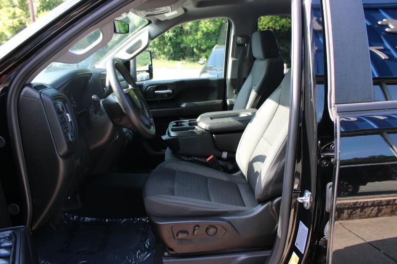 Chevrolet Silverado 2500HD 4WD Crew Cab 159" Custom 2024