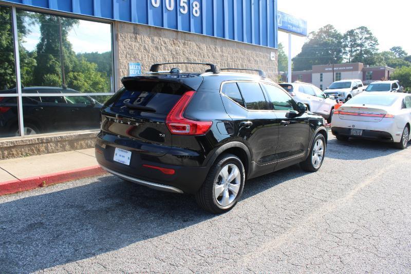 Volvo XC40 T4 FWD Momentum 2021