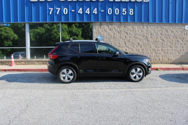 Volvo XC40 T4 FWD Momentum 2021