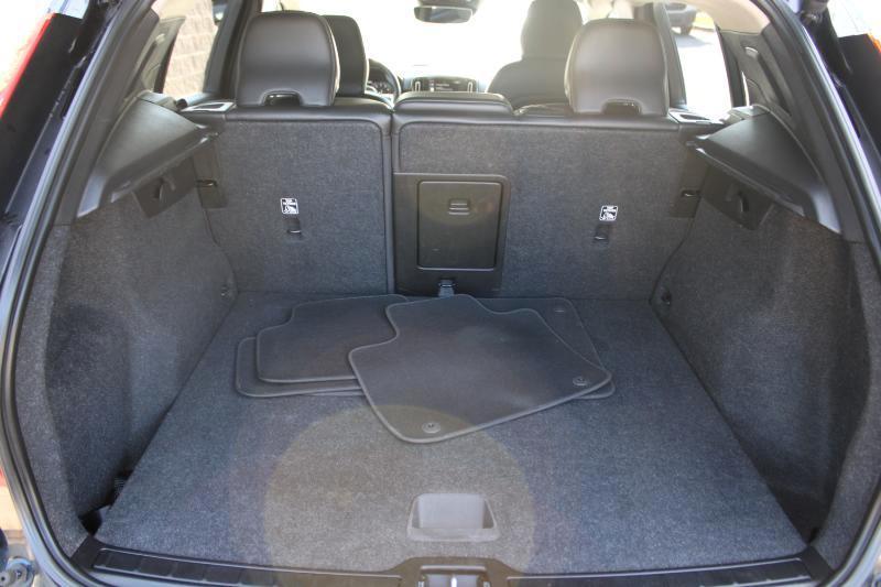 Volvo XC40 T4 FWD Momentum 2021