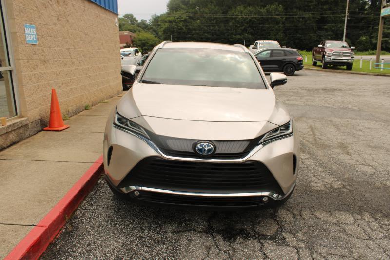 Toyota Venza LE AWD (Natl) 2023