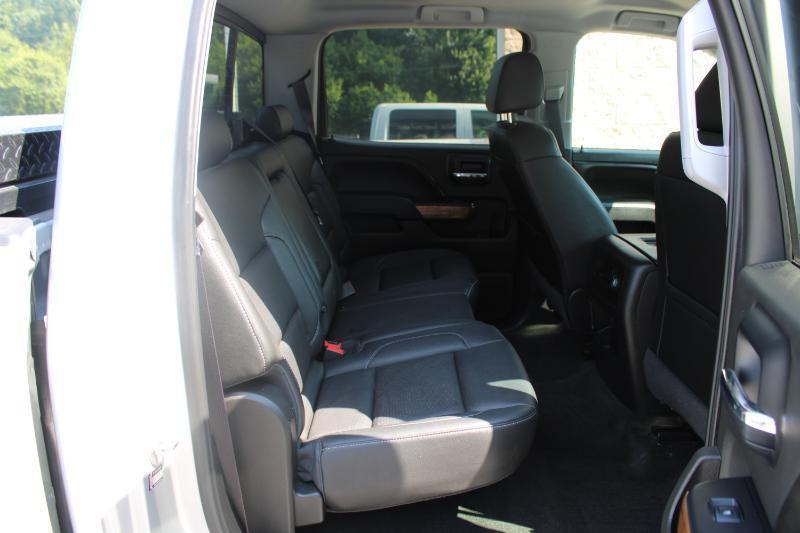 Chevrolet Silverado 1500 2WD Crew Cab 143.5" LTZ w/1LZ 2016