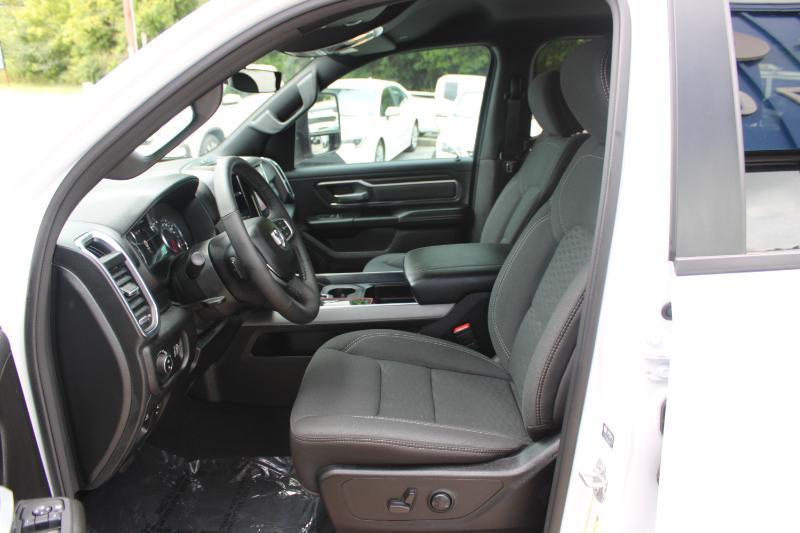 RAM 1500 Big Horn 4x4 Quad Cab 6'4" Box 2025