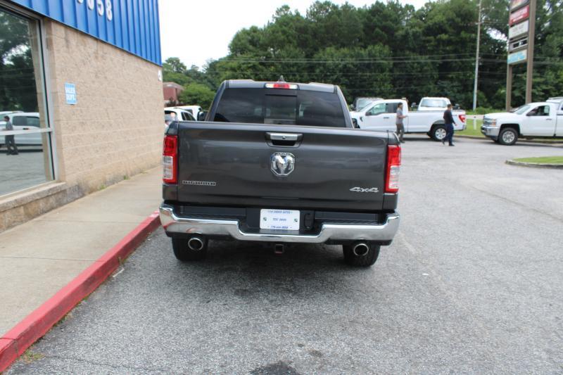 RAM 1500 Big Horn 4x4 Quad Cab 6'4" Box 2020