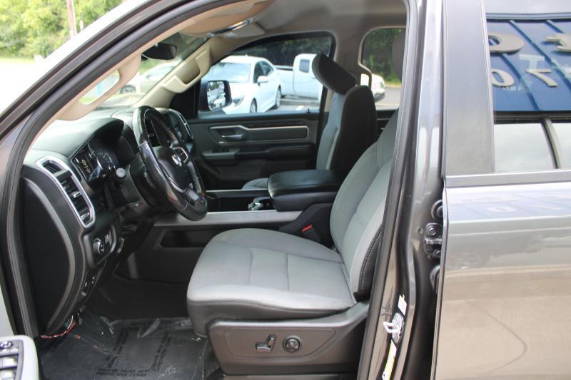 RAM 1500 Big Horn 4x4 Quad Cab 6'4" Box 2020