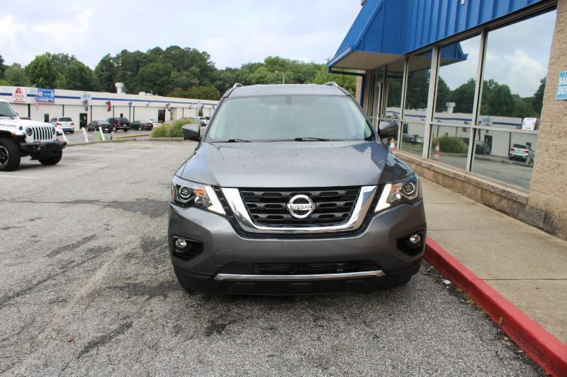 Nissan Pathfinder FWD SL 2020