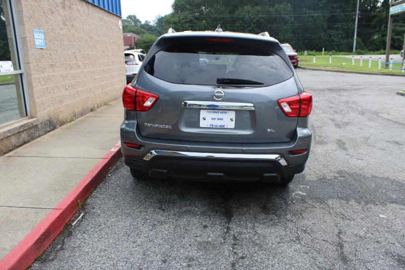 Nissan Pathfinder FWD SL 2020