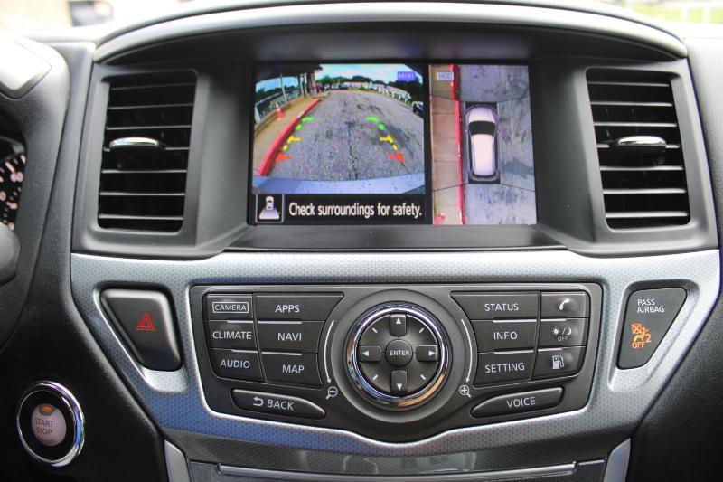Nissan Pathfinder FWD SL 2020
