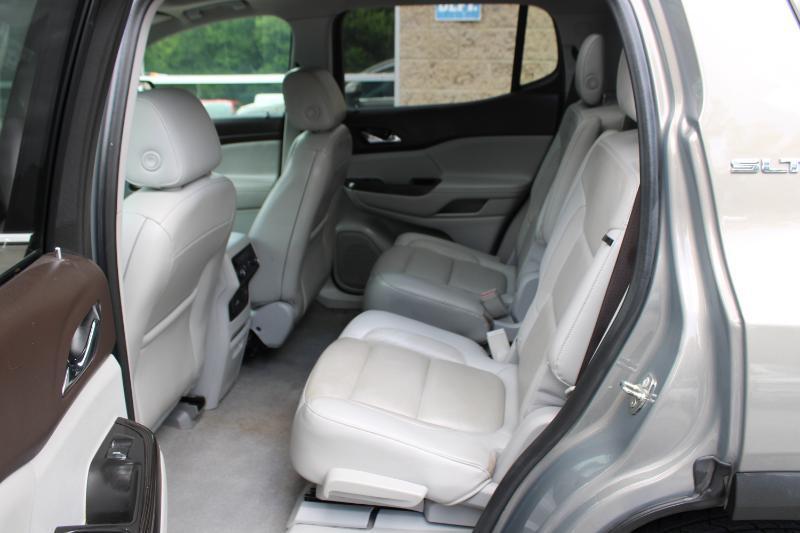 GMC Acadia FWD 4dr SLT w/SLT-1 2019