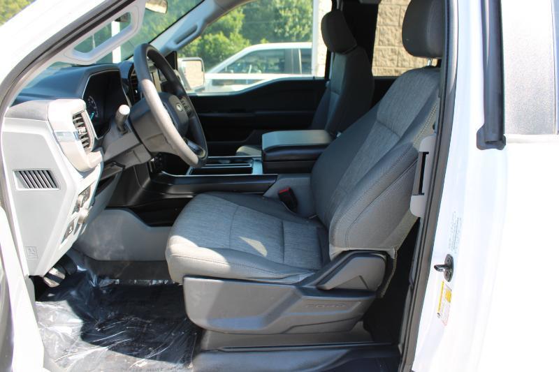 Ford F-150 XL 4WD SuperCab 8' Box 2022