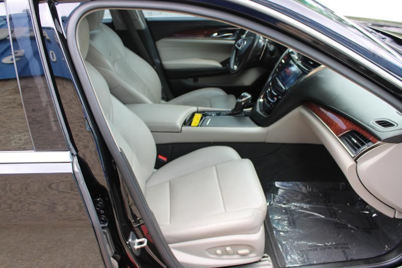 Cadillac CTS Sedan 4dr Sdn 2.0L Turbo Luxury RWD 2014